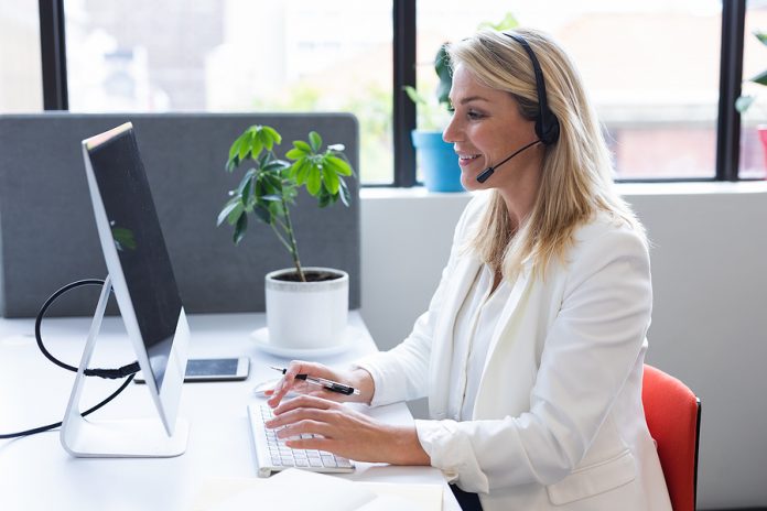 Virtual phone systems vs traditional phone systems